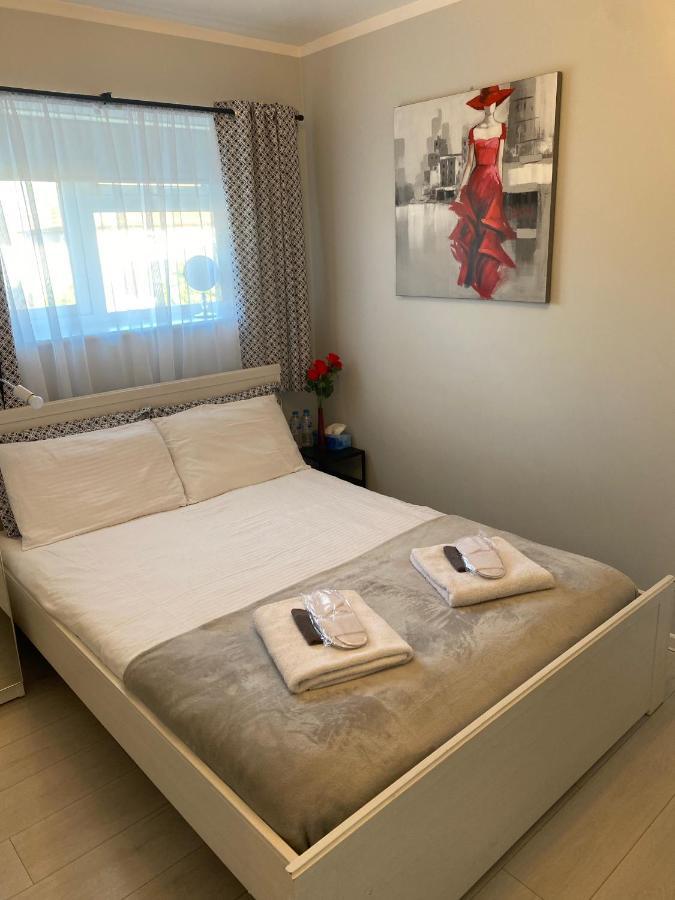 Double Room Private External Bathroom