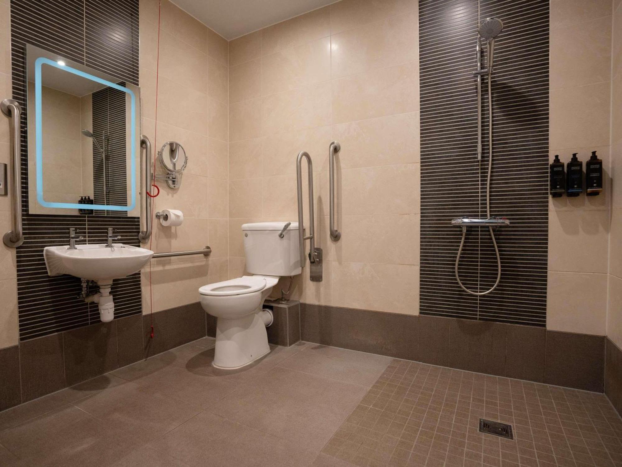 Accessible Classic Room Two Twin Beds