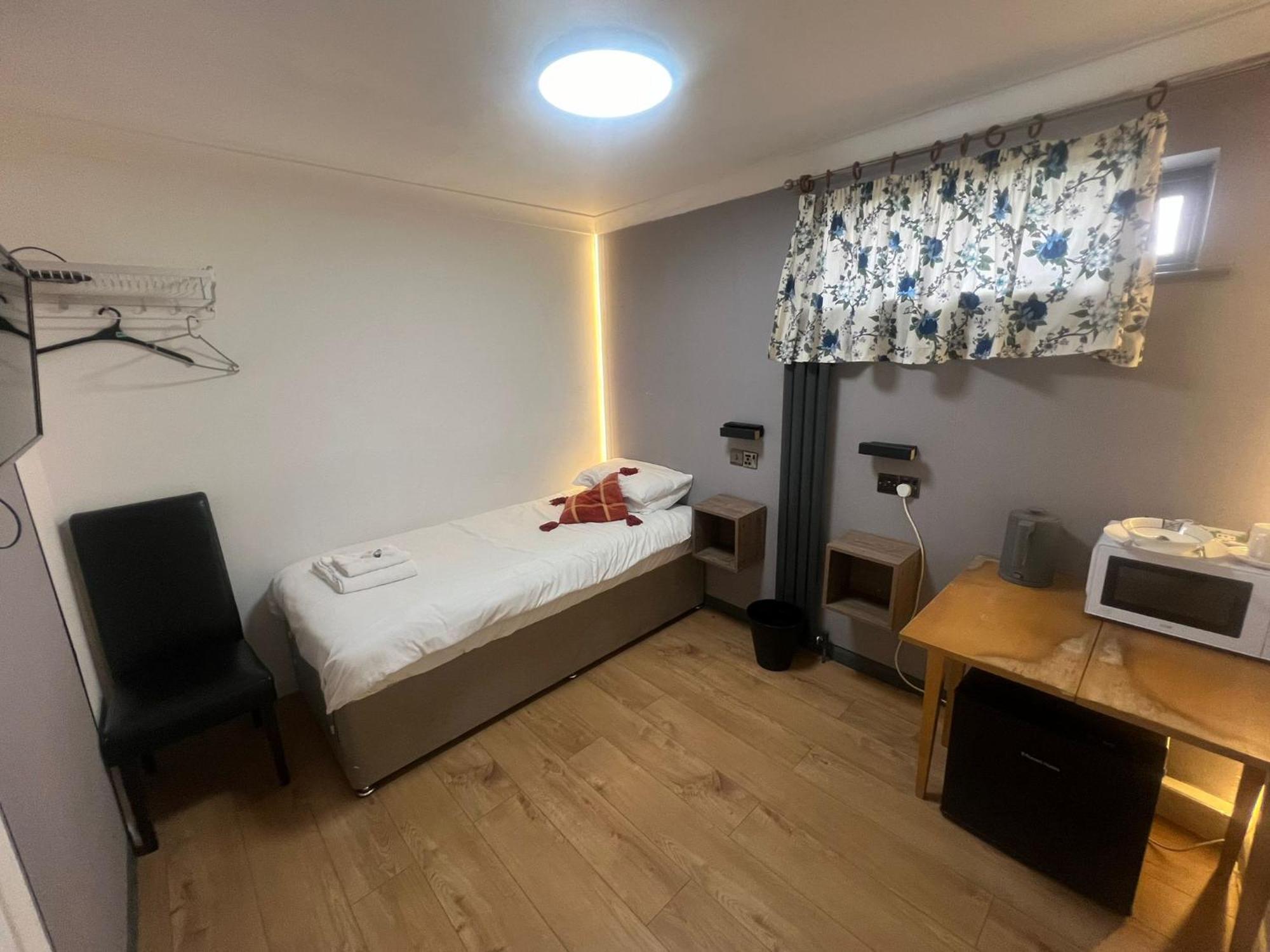 Deluxe Single Room