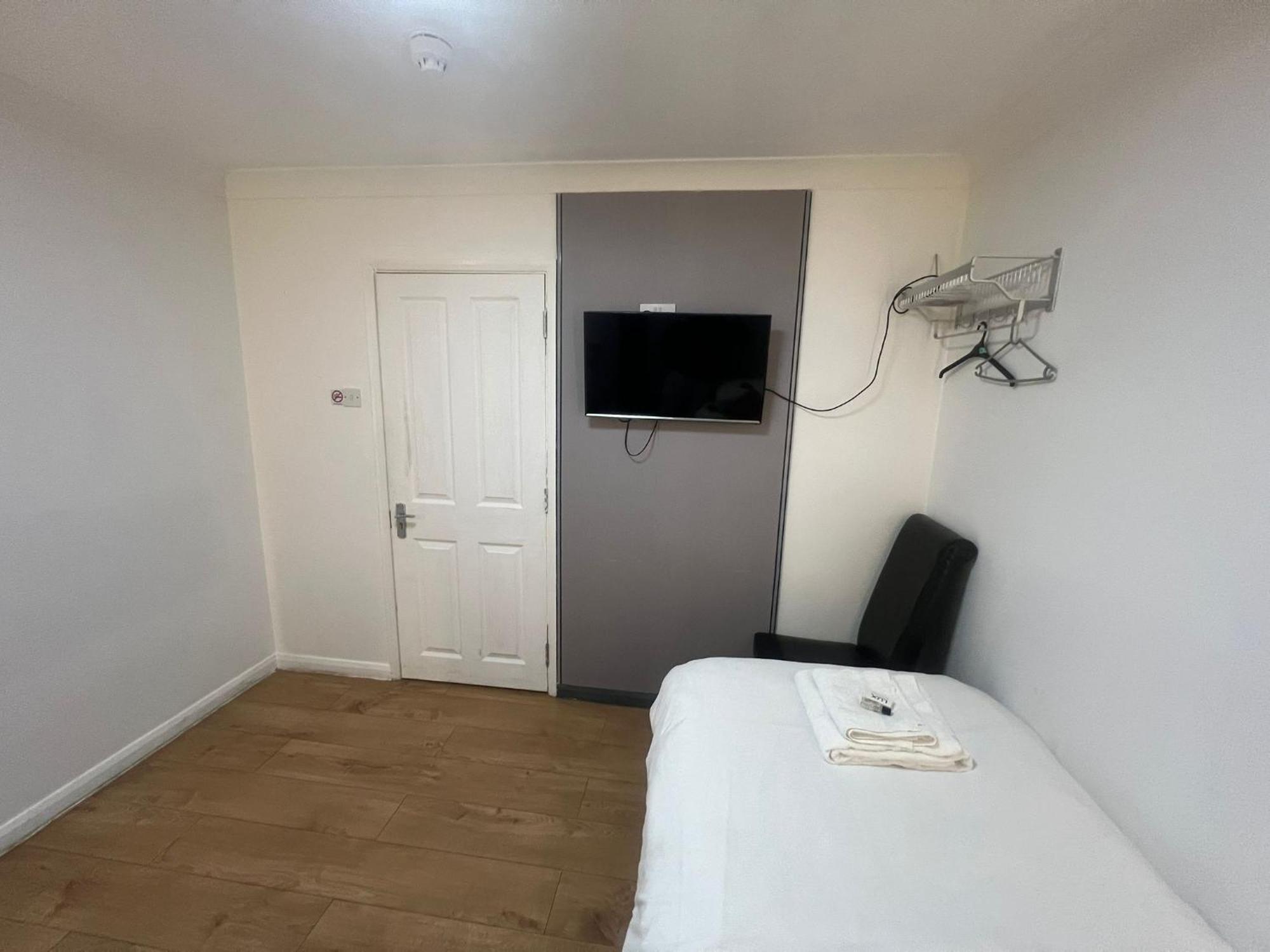 Deluxe Single Room