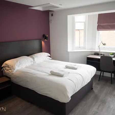 Crown Hotel-2