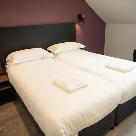 Crown Hotel-3