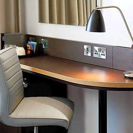 Premier Inn Oxford City Centre-2