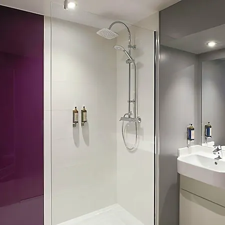 Premier Inn Oxford City Centre-2