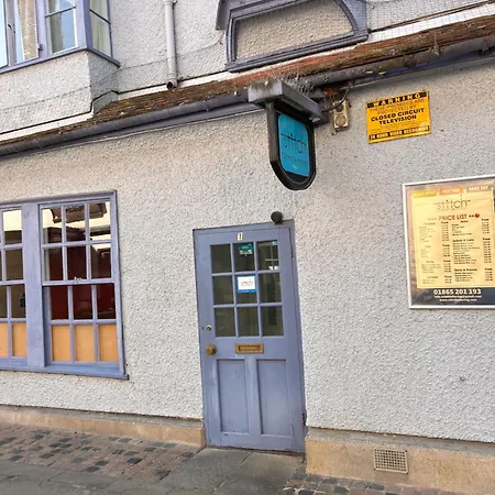 Golden Cross Guesthouse-2