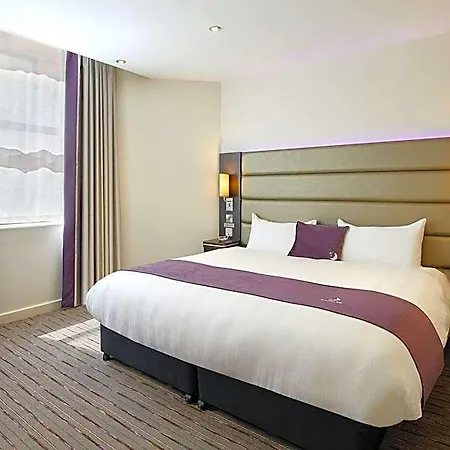 Premier Inn Oxford City Centre-2