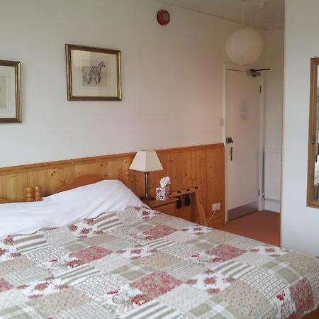 Acorn Guest House-2
