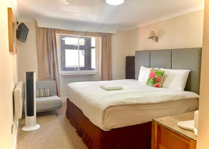 George Oxford Hotel